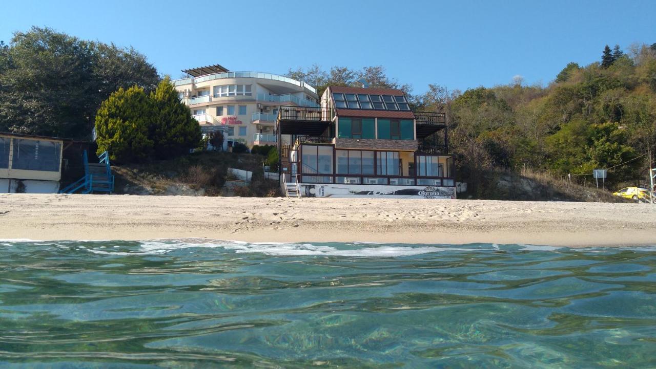 Hemingway Rooms In Happy Beach Varna Exterior photo