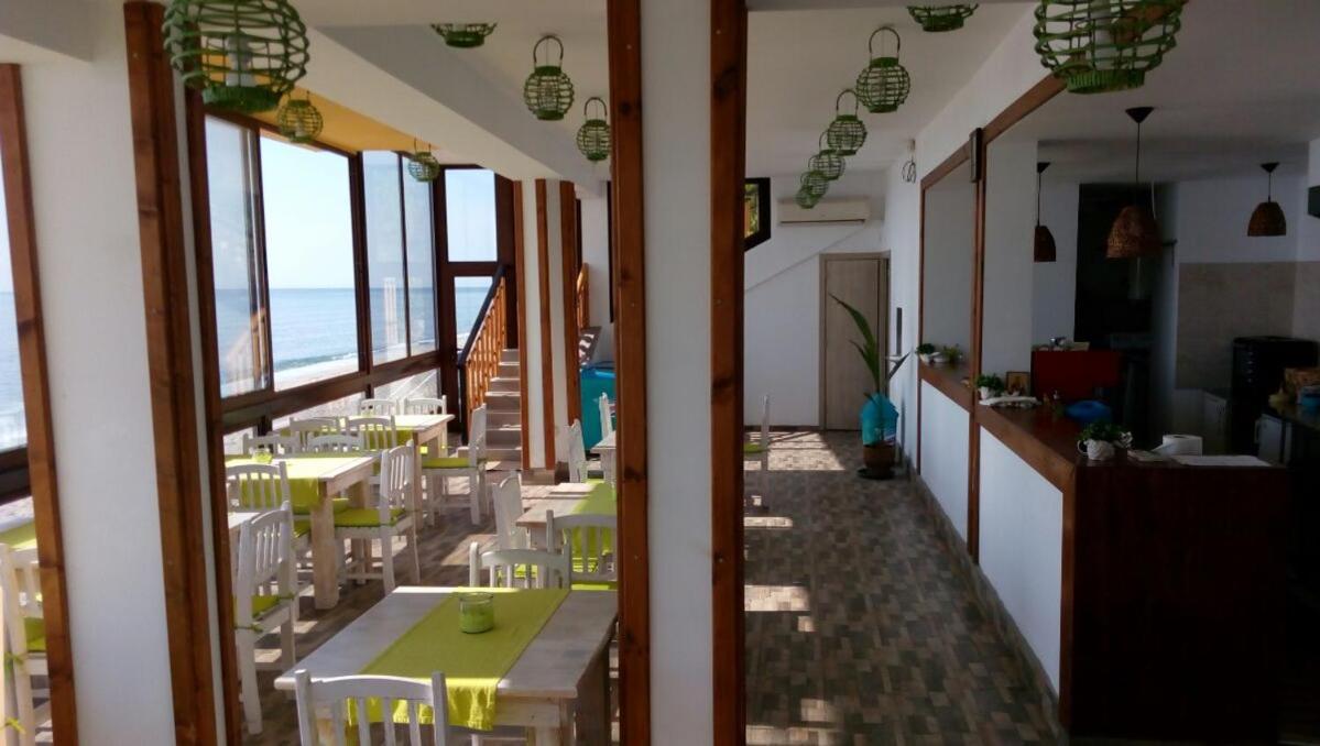 Hemingway Rooms In Happy Beach Varna Exterior photo