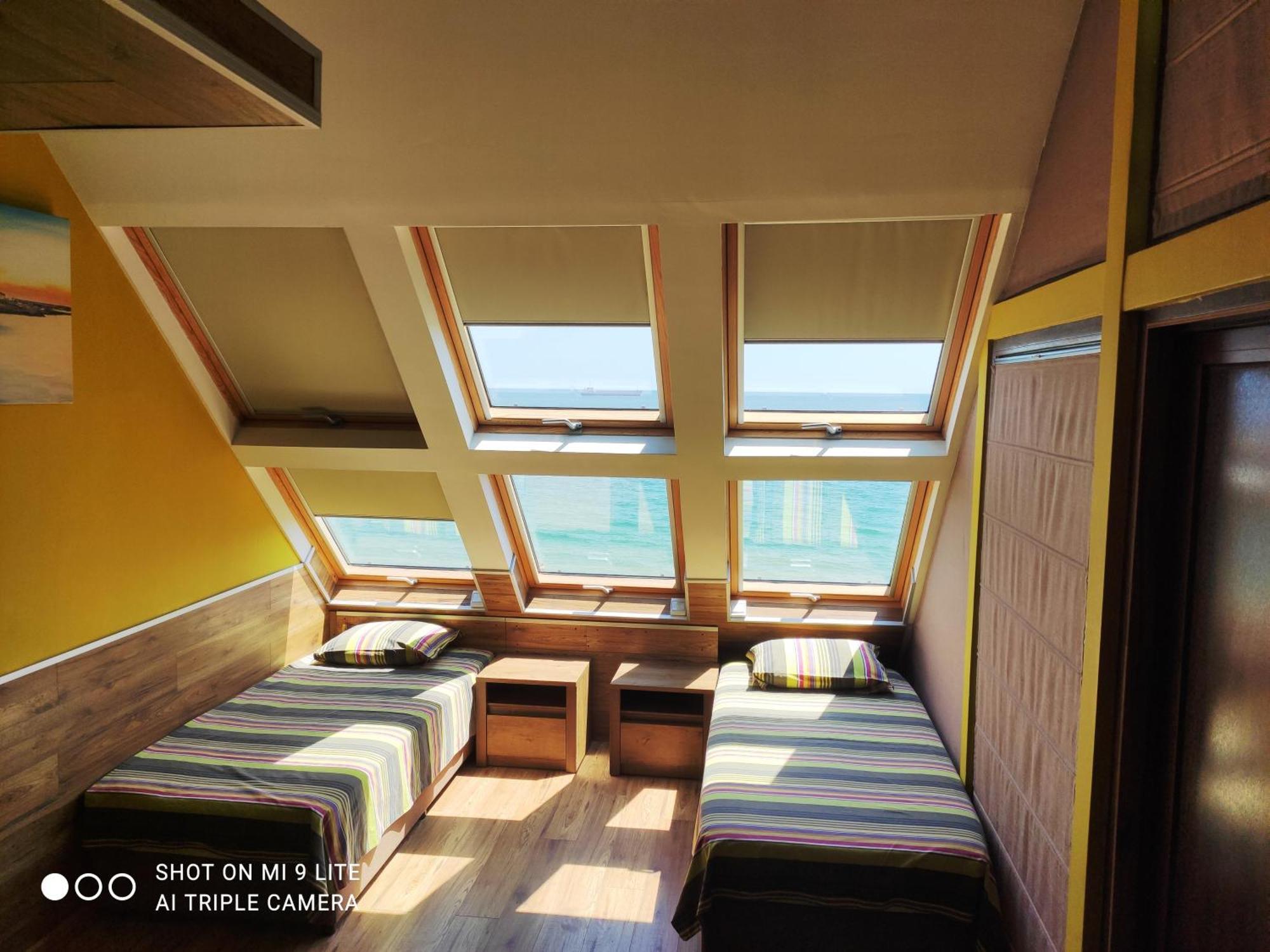 Hemingway Rooms In Happy Beach Varna Exterior photo