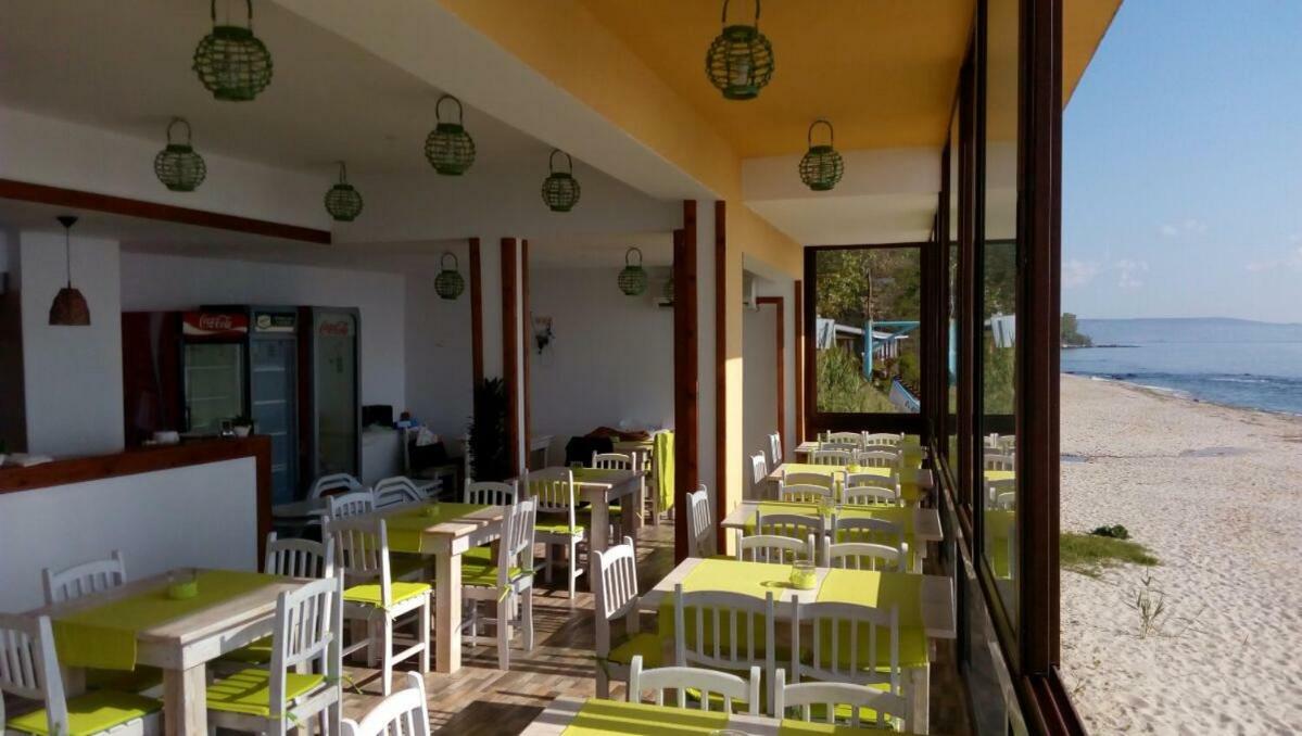 Hemingway Rooms In Happy Beach Varna Exterior photo